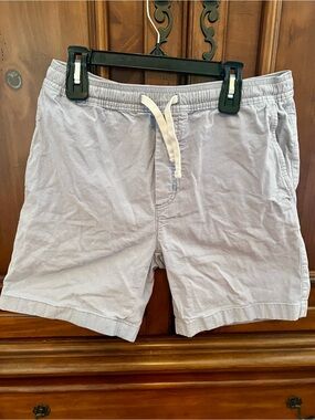Vineyard Vines Soft Grey Elastic Waist Shorts